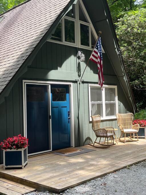 Cozy Cottage W Hot Tub, 5 Min Walk To Main St 하일랜즈 외부 사진