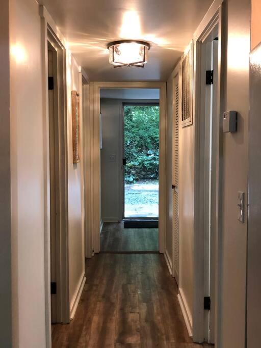 Cozy Cottage W Hot Tub, 5 Min Walk To Main St 하일랜즈 외부 사진
